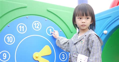 幼兒斜眼看人|鬥雞眼、斜視快治療，以免傷視力 